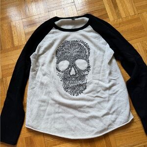 Aqua Cashmere Black and Cream Sweater